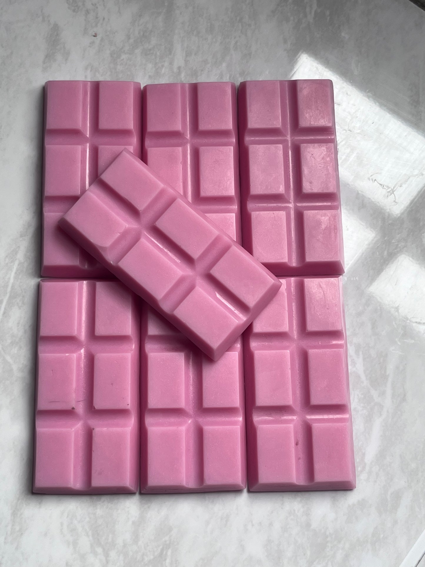 Pink Illusion Mini Bar